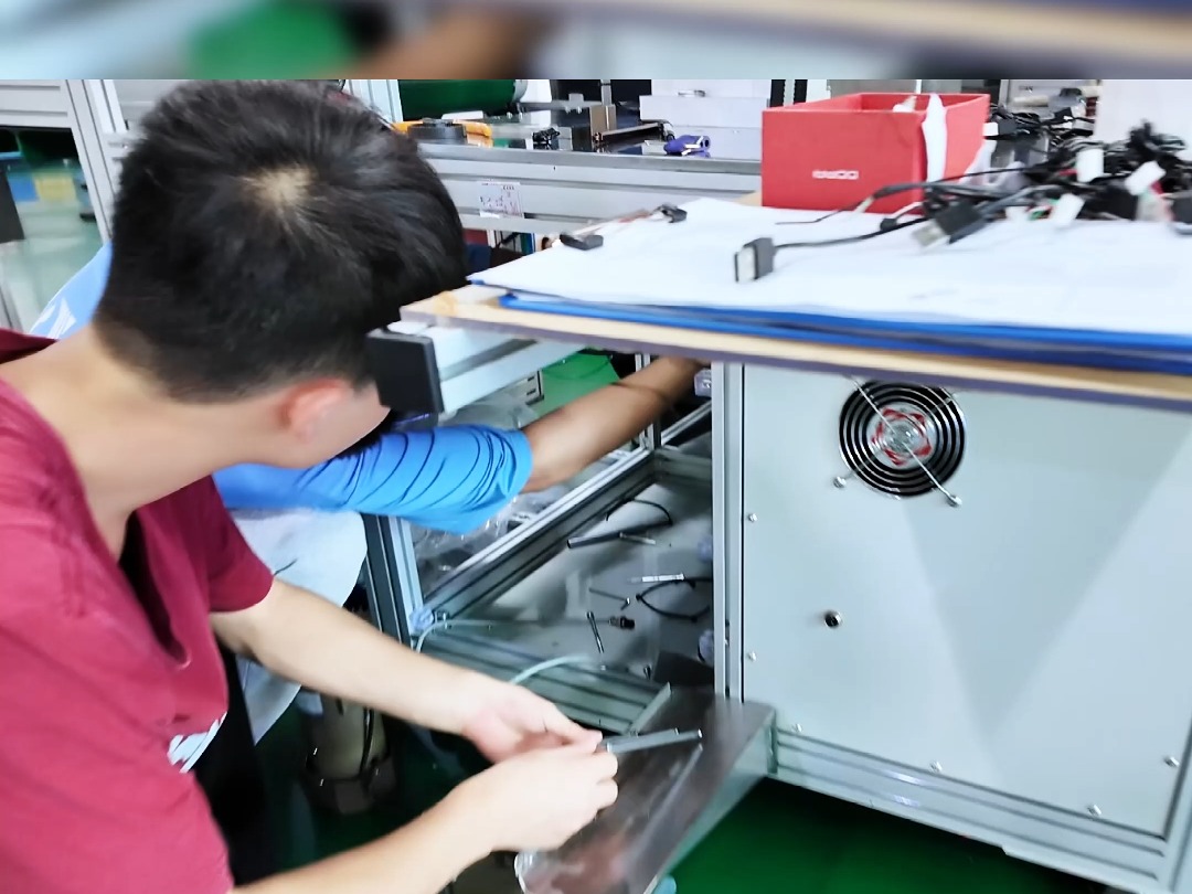 经验丰富，确保贴胶机长周期稳定运行